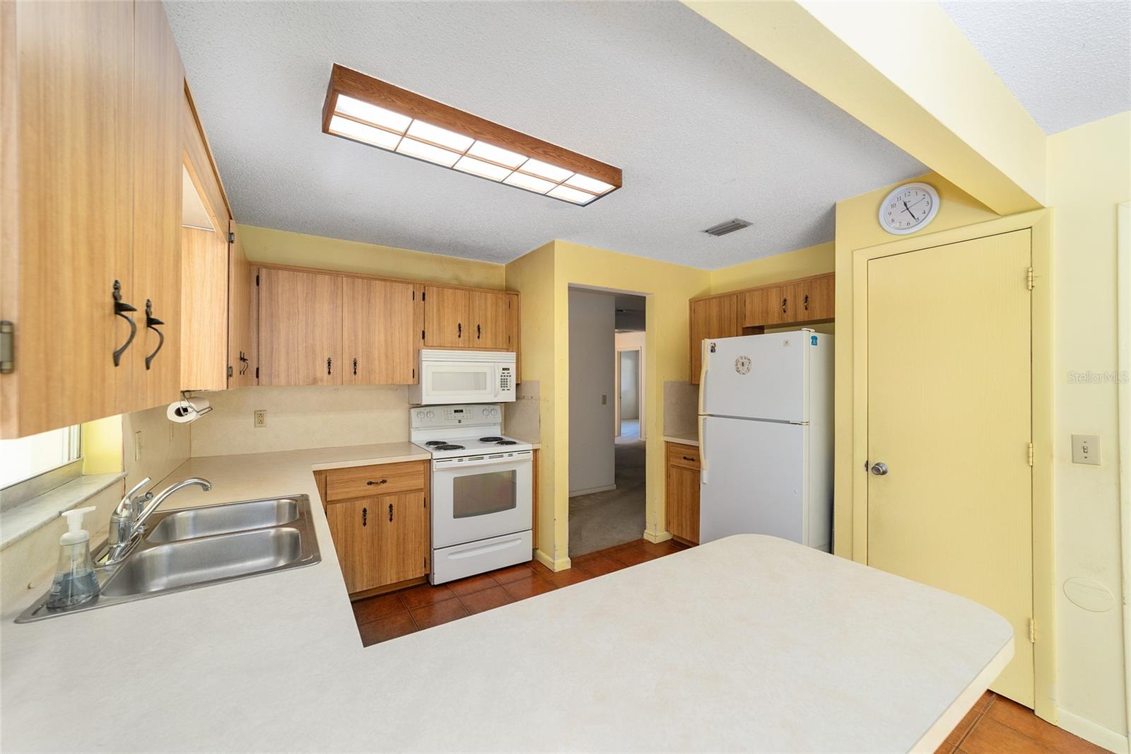 ON TOP OF THE WORLD - Residential