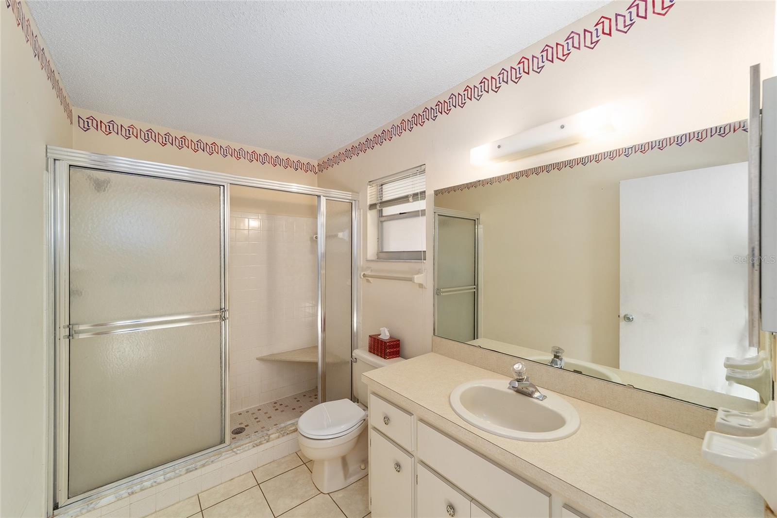 ON TOP OF THE WORLD - Residential