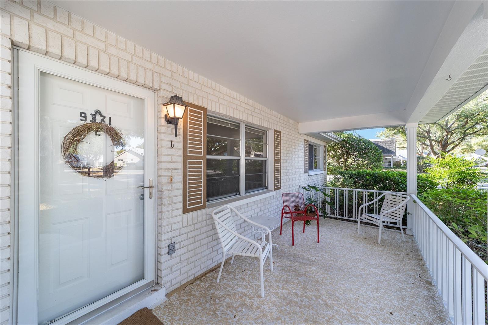 ON TOP OF THE WORLD - Residential