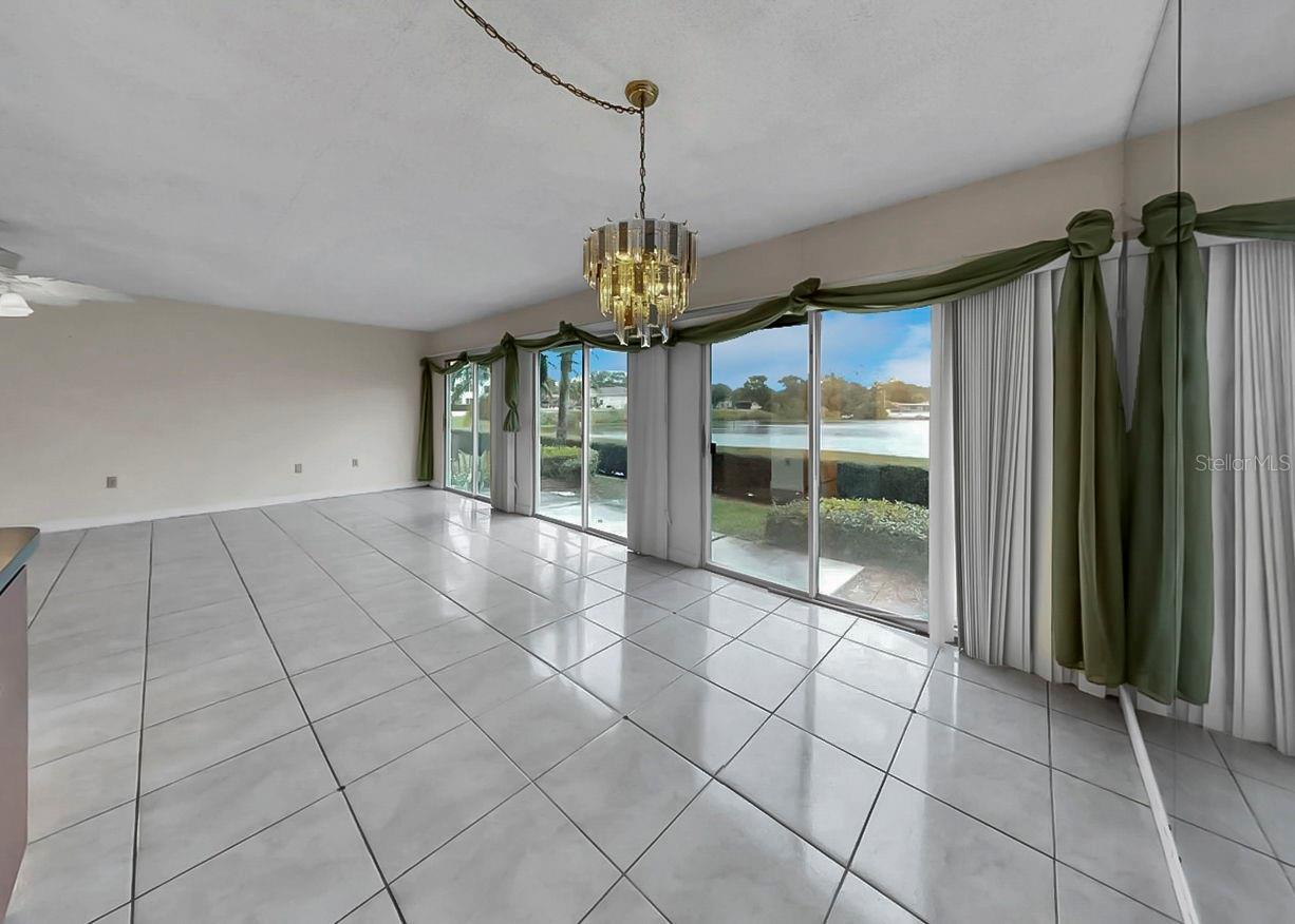 PENTHOUSE GROVES - Residential