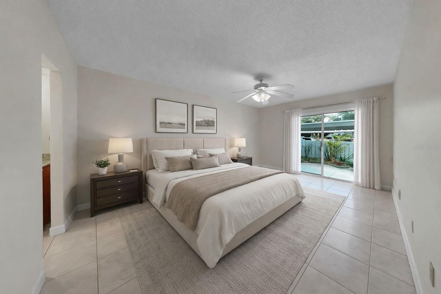 PENTHOUSE GROVES - Residential