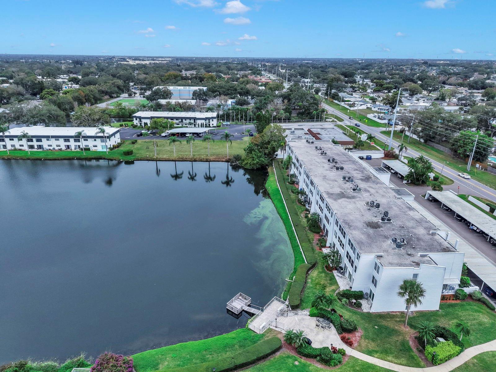 PENTHOUSE GROVES - Residential