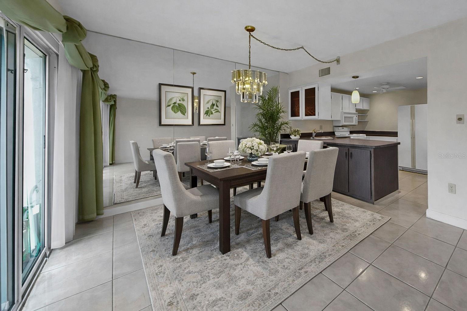 PENTHOUSE GROVES - Residential