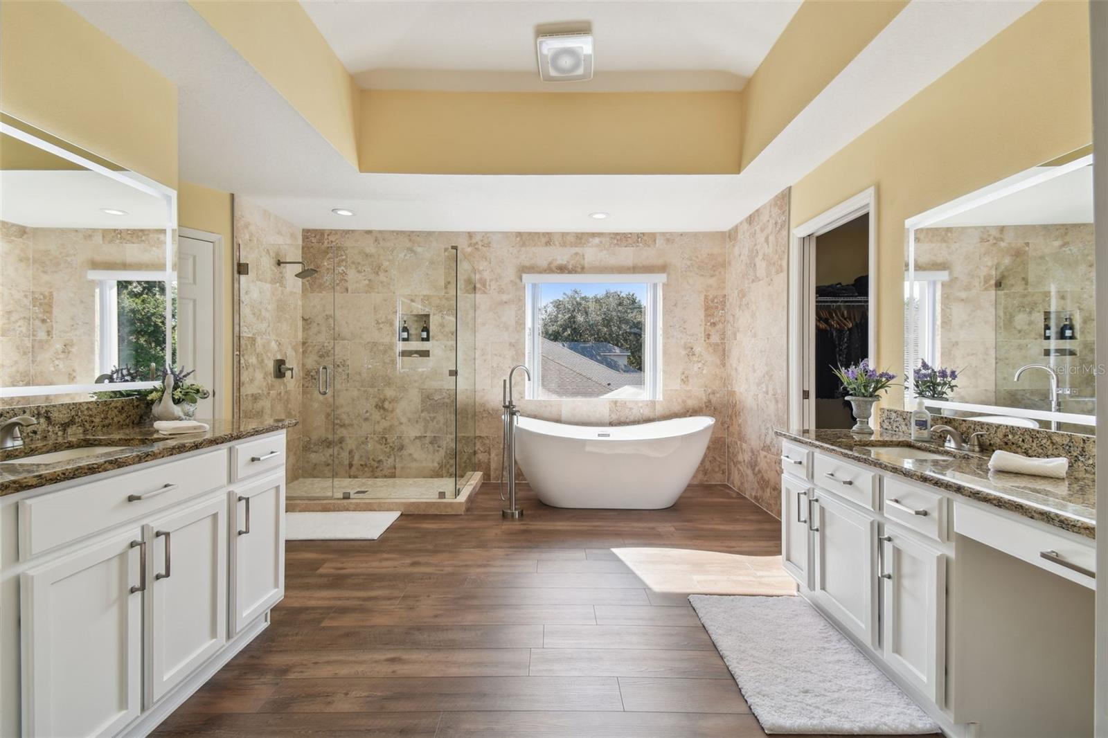 WILDERNESS LAKE PRESERVE - Residential