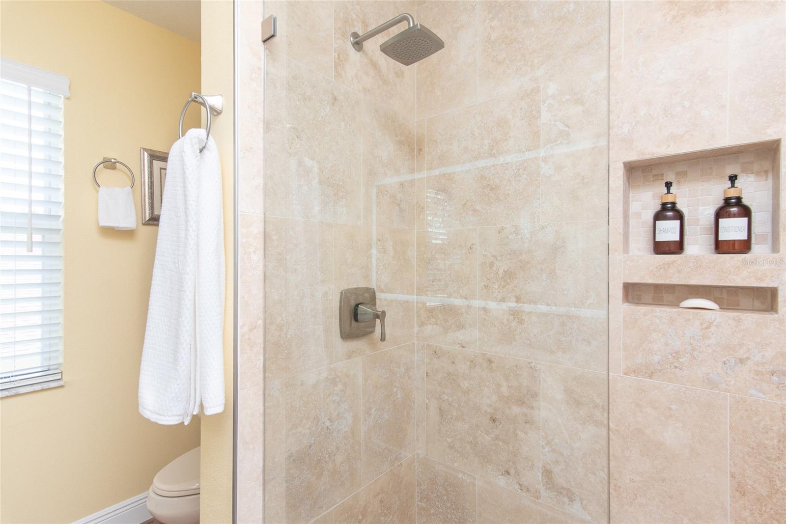 WILDERNESS LAKE PRESERVE - Residential