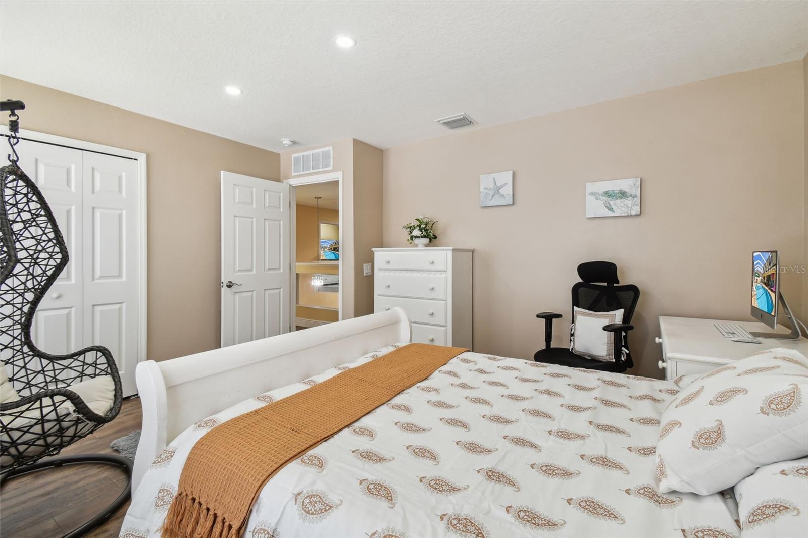 WILDERNESS LAKE PRESERVE - Residential