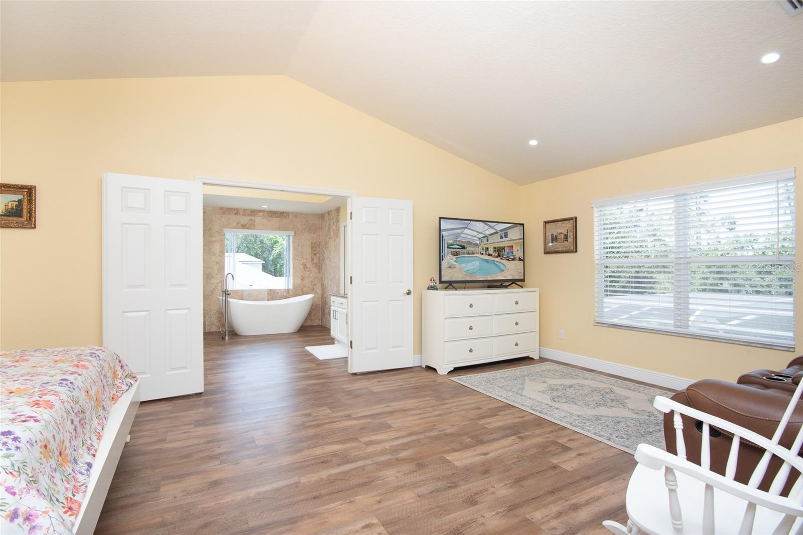 WILDERNESS LAKE PRESERVE - Residential