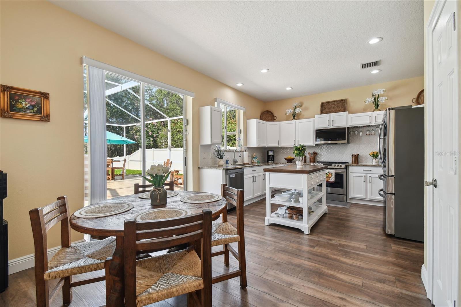 WILDERNESS LAKE PRESERVE - Residential