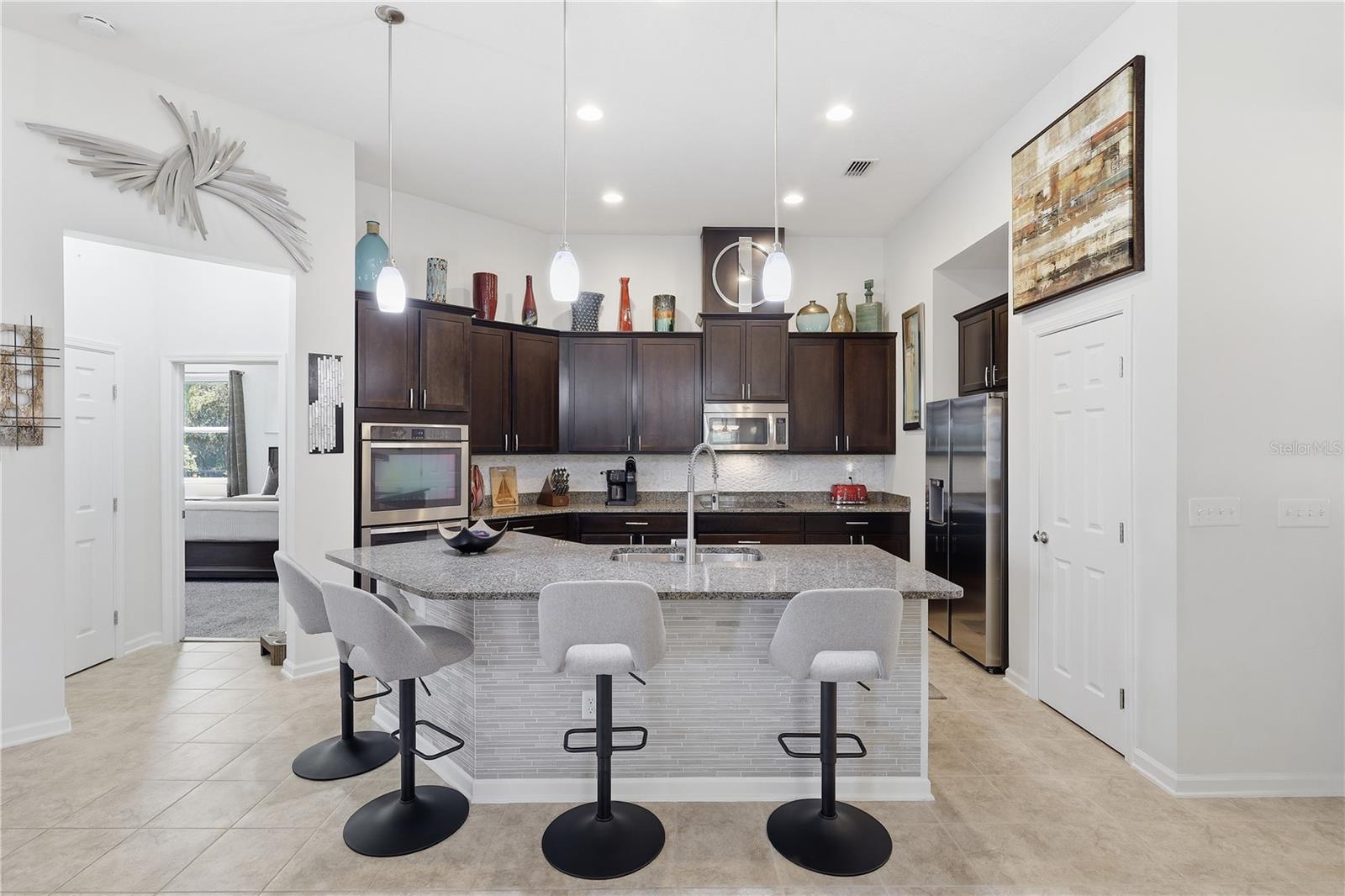 124 S HUMMINGBIRD PLACE