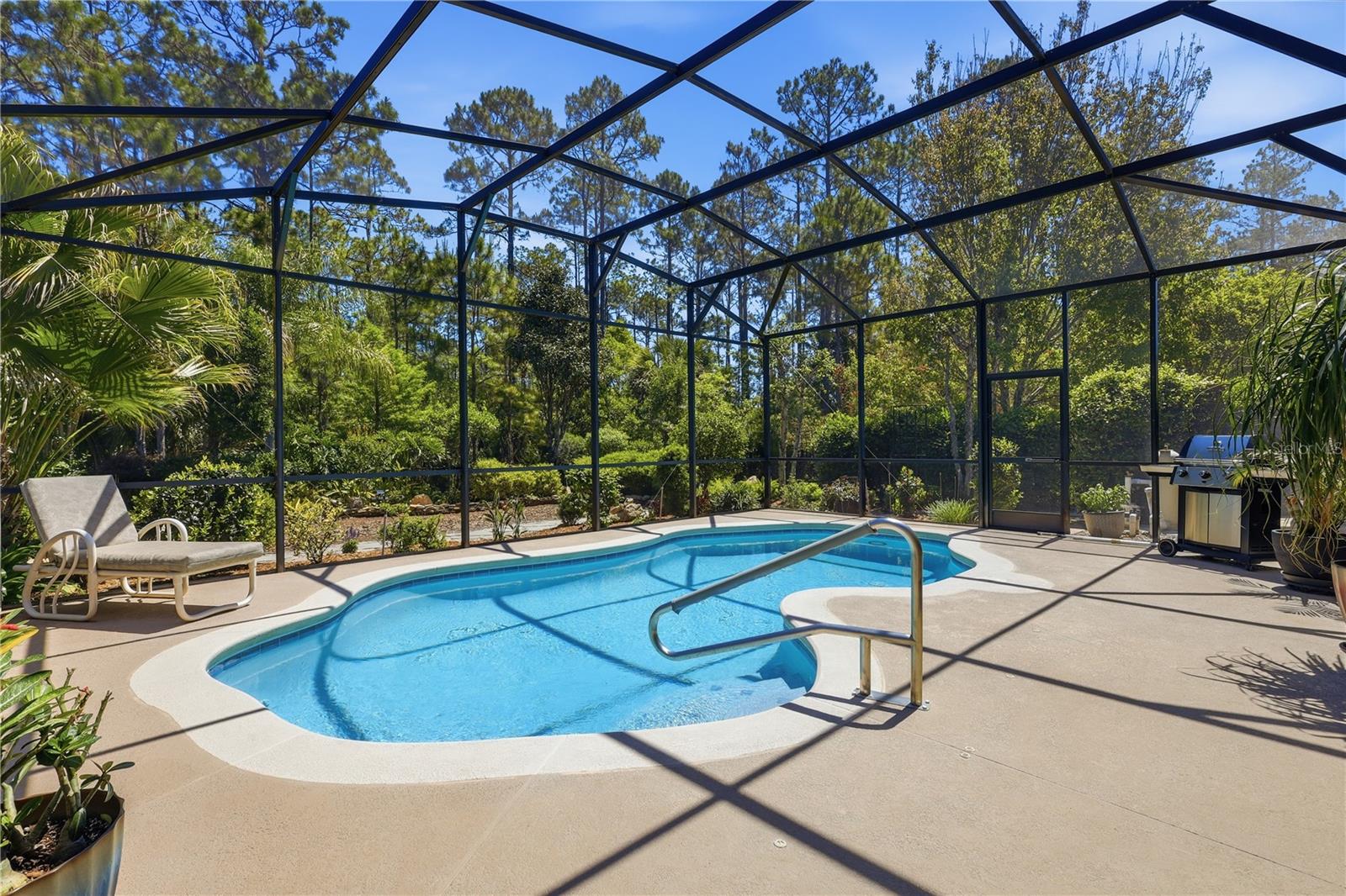 124 S HUMMINGBIRD PLACE