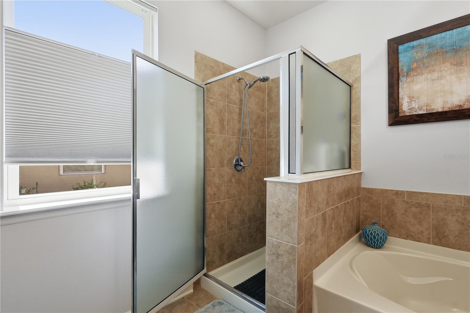 GRAND LNDGS PH 01 - Residential