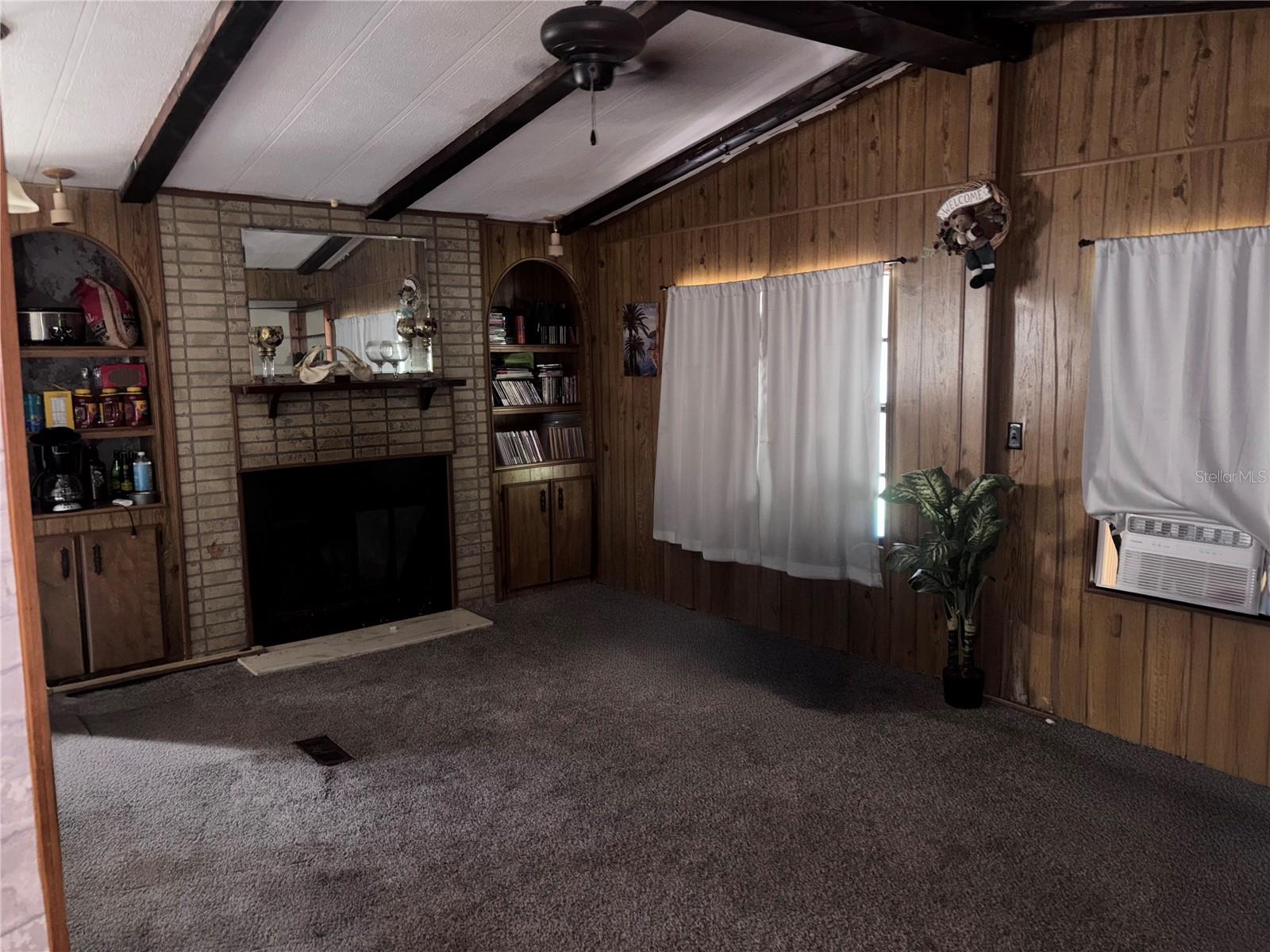 GREEN ACRES ADD - Residential