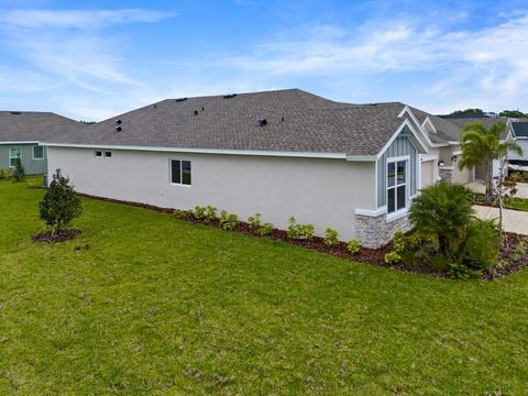 A home in PARRISH