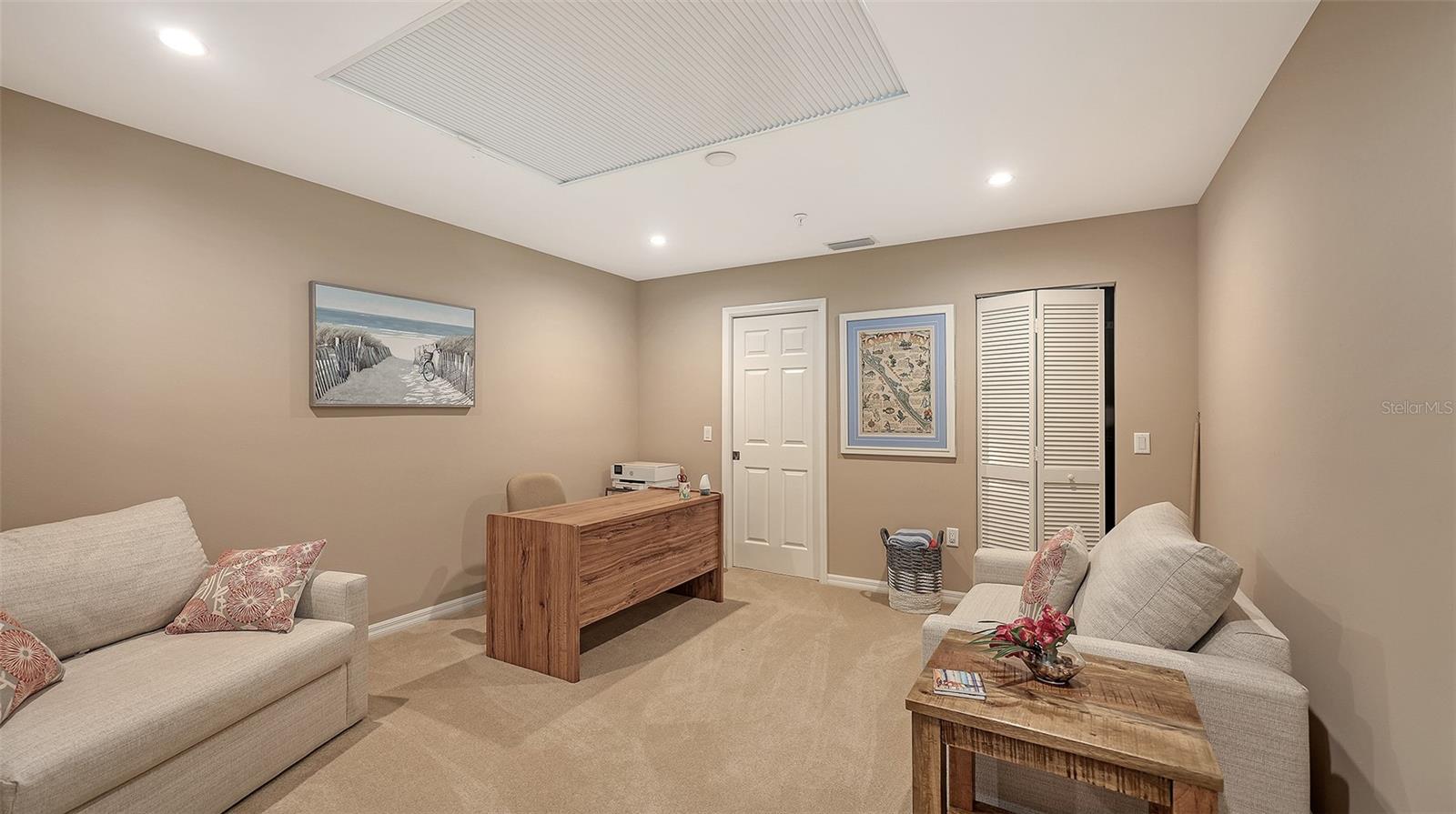 HARBOUR OAKS 2 - Residential