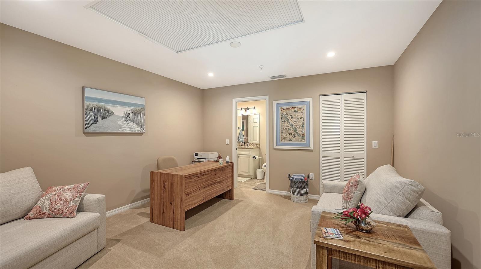 HARBOUR OAKS 2 - Residential