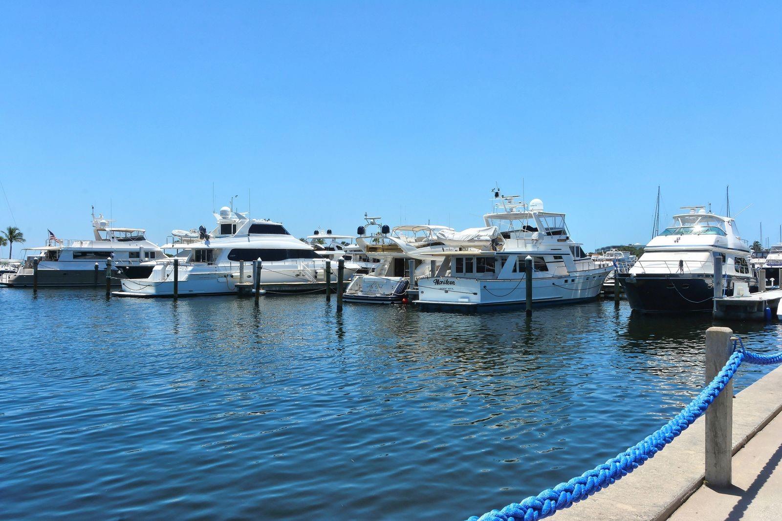 HARBOUR OAKS 2 - Residential