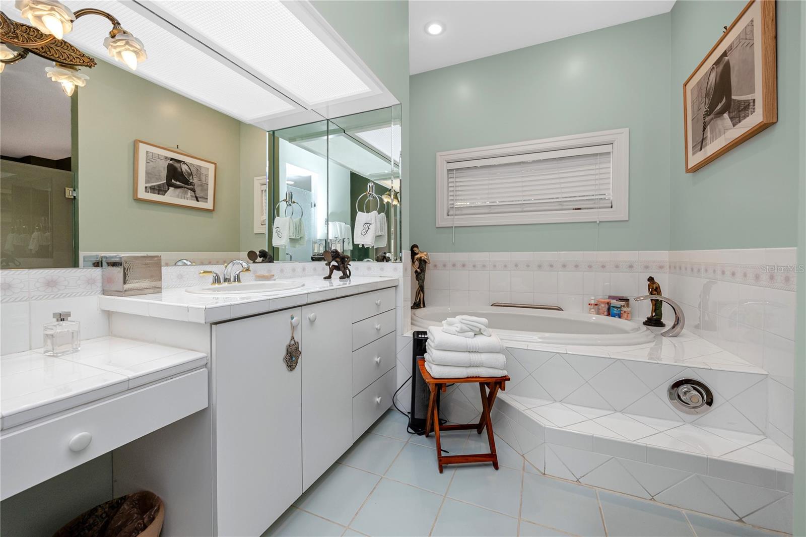 GOLF VIEW ESTATES - Residential