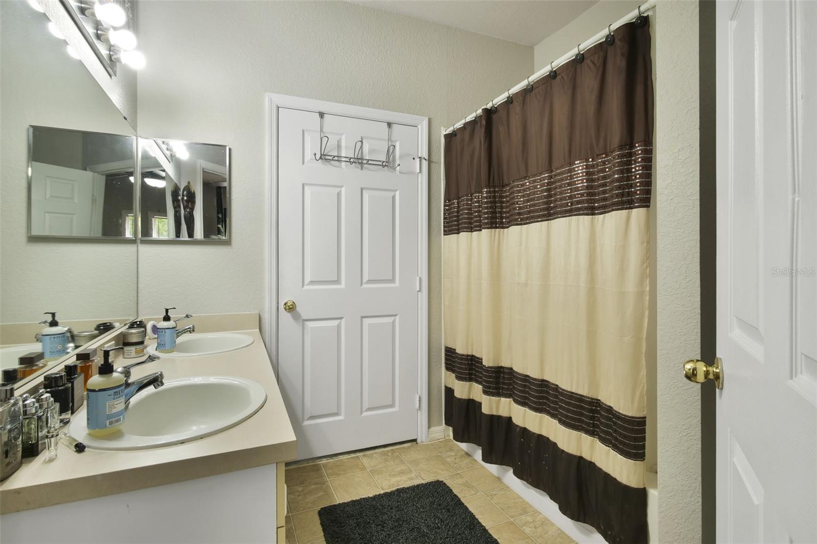 MOSAIC/MILLENIA - Residential