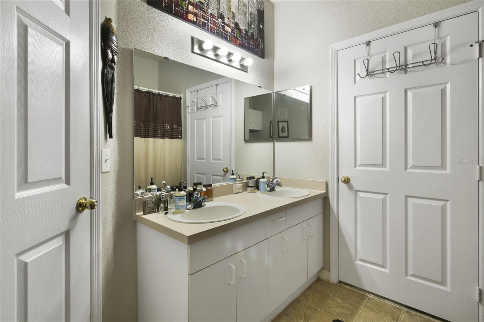 MOSAIC/MILLENIA - Residential