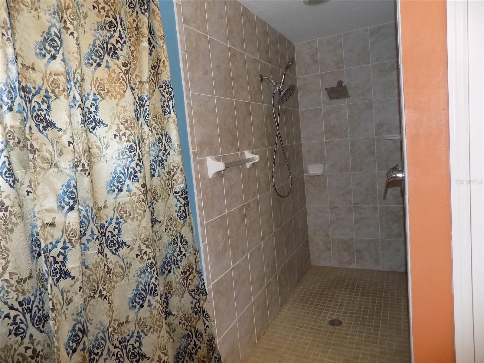 CITRUS SPGS UNIT 25 - Residential