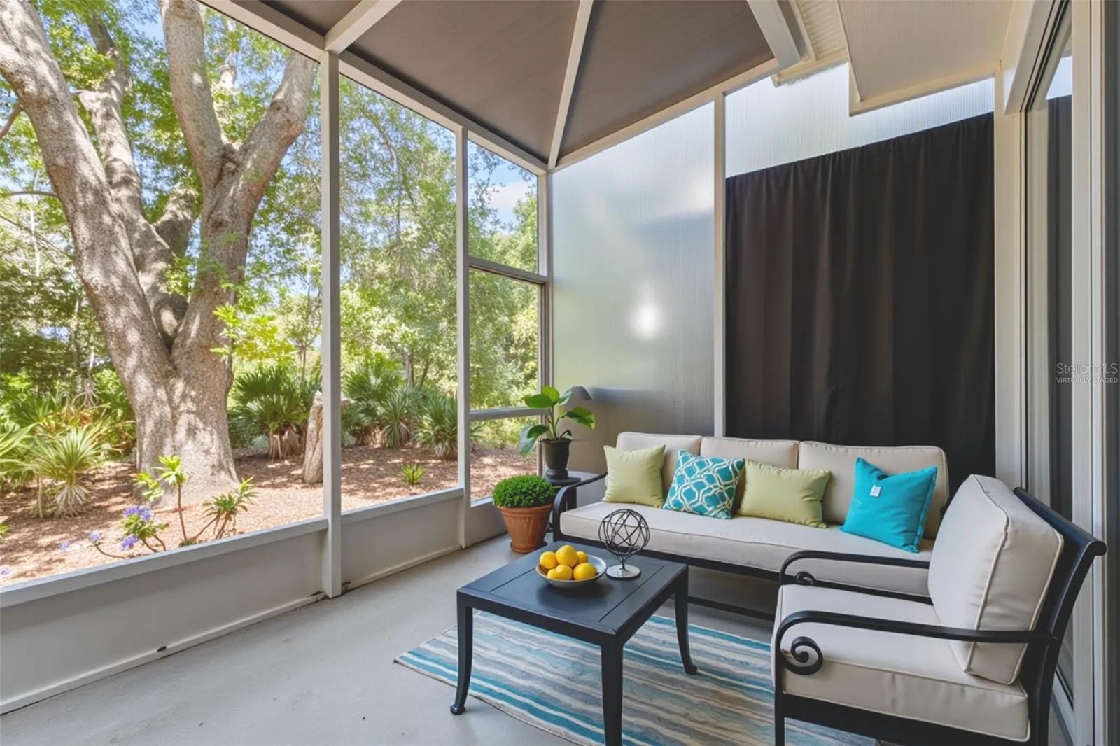 VISTA CAY - Residential