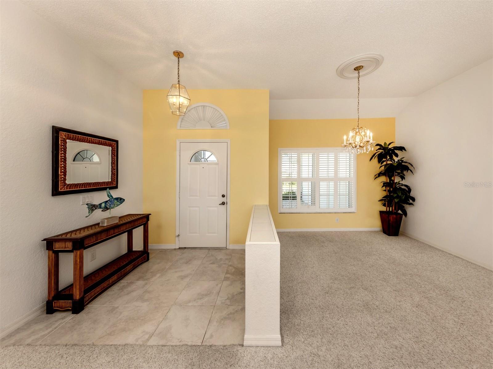 1572 JASPER COURT