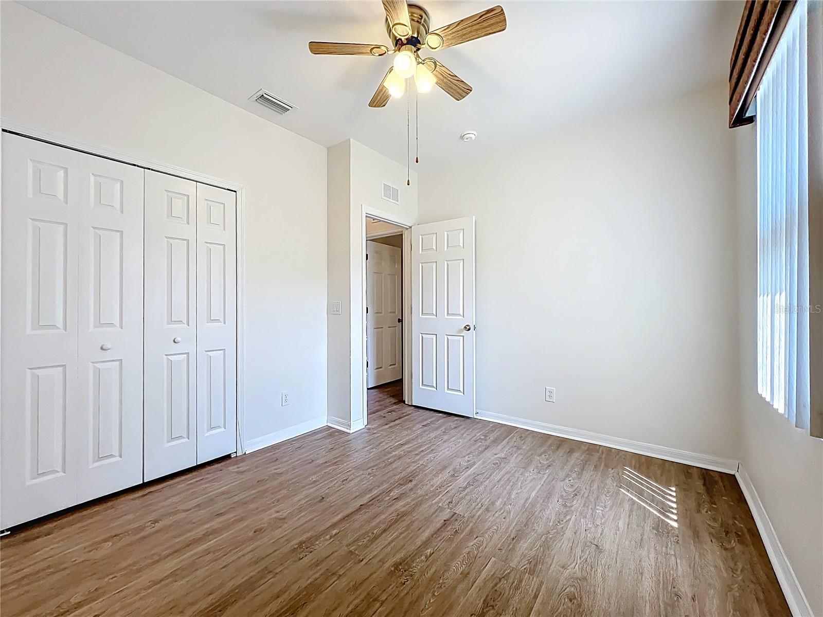 BARRINGTON PH 02 - Residential Lease