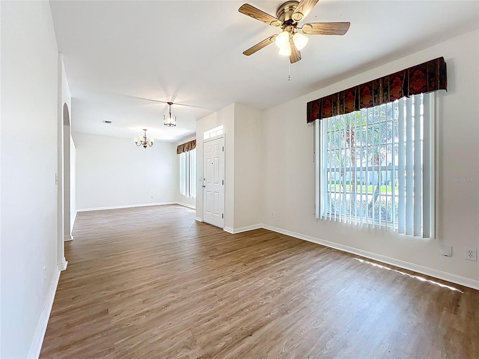 BARRINGTON PH 02 - Residential Lease