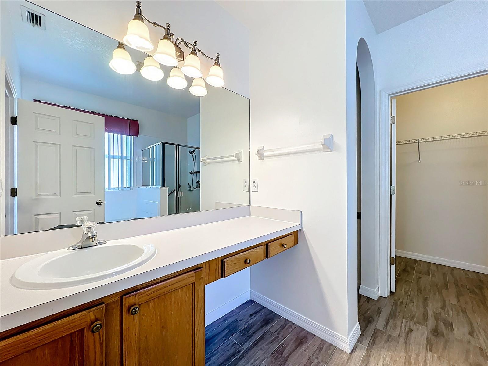 BARRINGTON PH 02 - Residential Lease