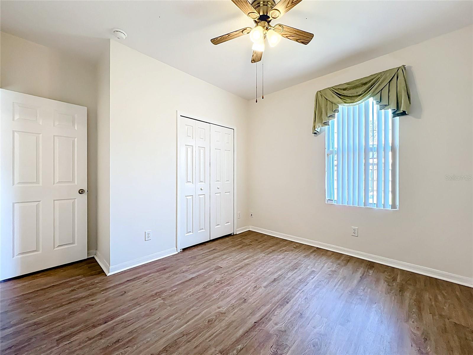 BARRINGTON PH 02 - Residential Lease