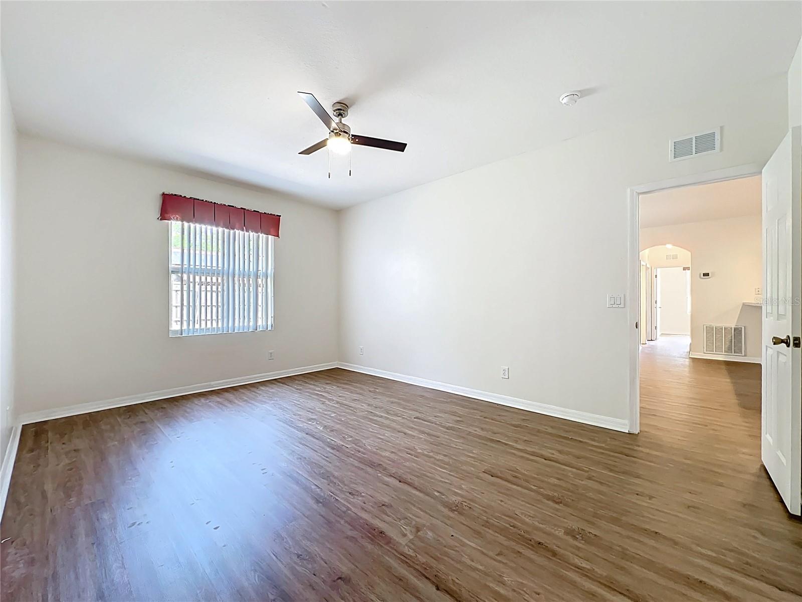 BARRINGTON PH 02 - Residential Lease