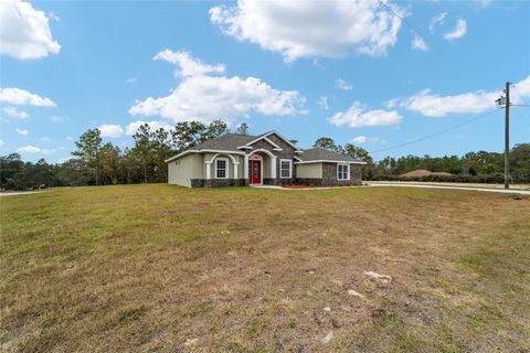 A home in DUNNELLON