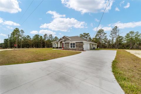 A home in DUNNELLON