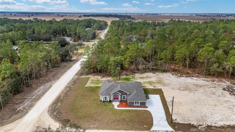 A home in DUNNELLON