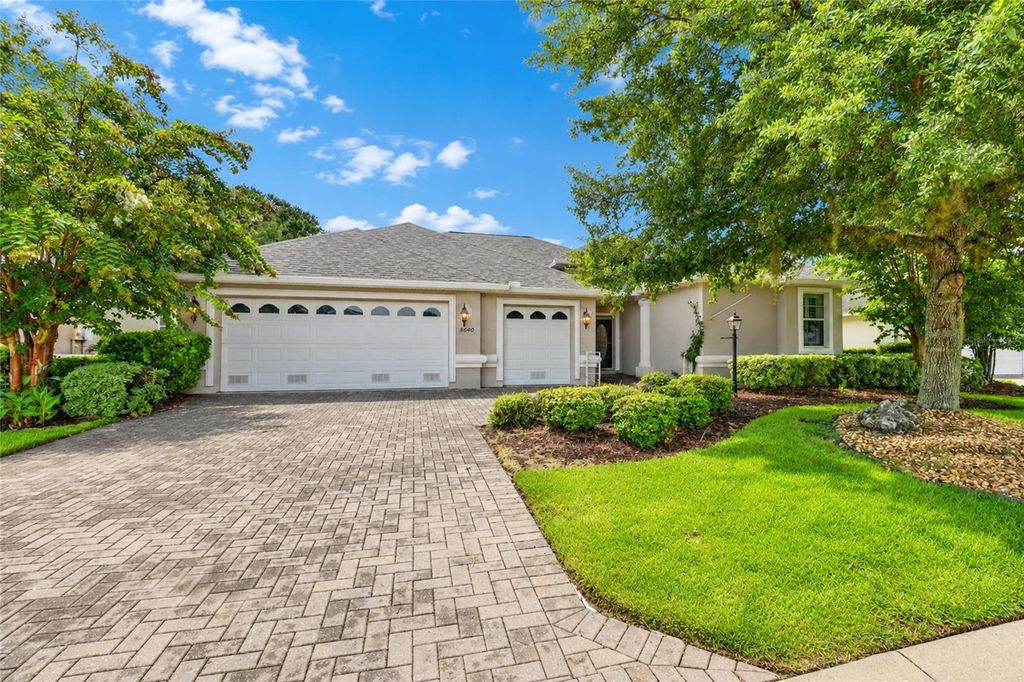 Photo of 8640 SW 86th Circle, Ocala, FL 34481 (MLS # OM728996)