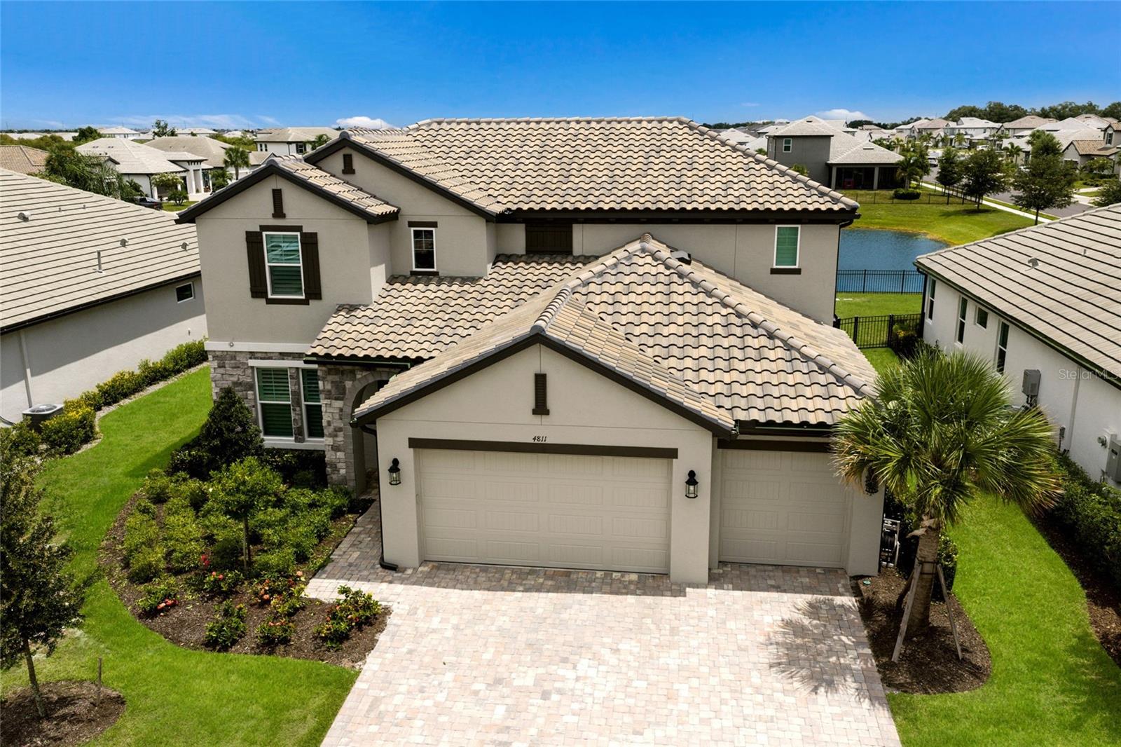 4811 HONEY DEW LANE