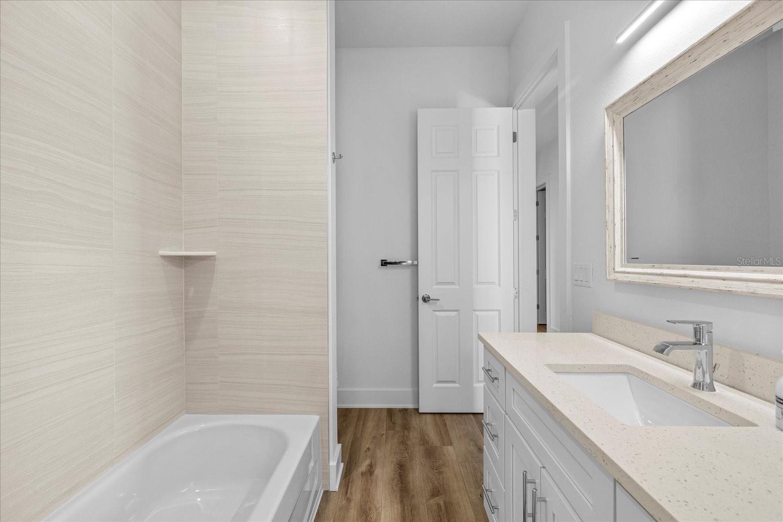 AZUL TWNHMS CONDO - Residential