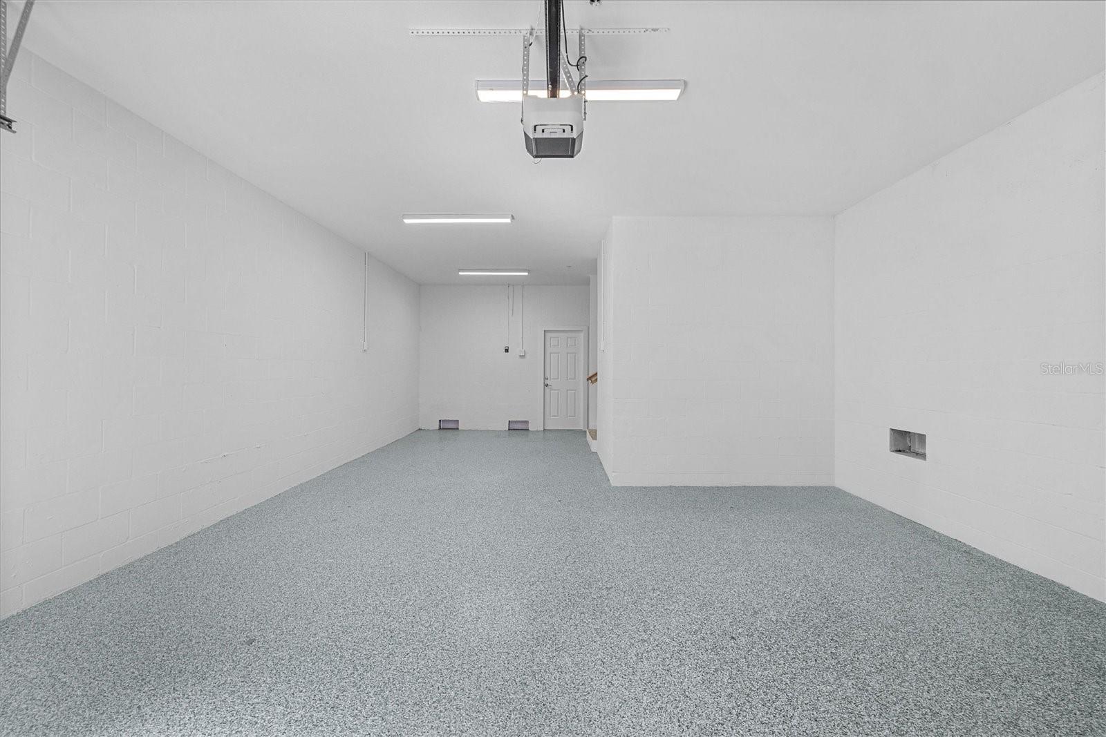 AZUL TWNHMS CONDO - Residential