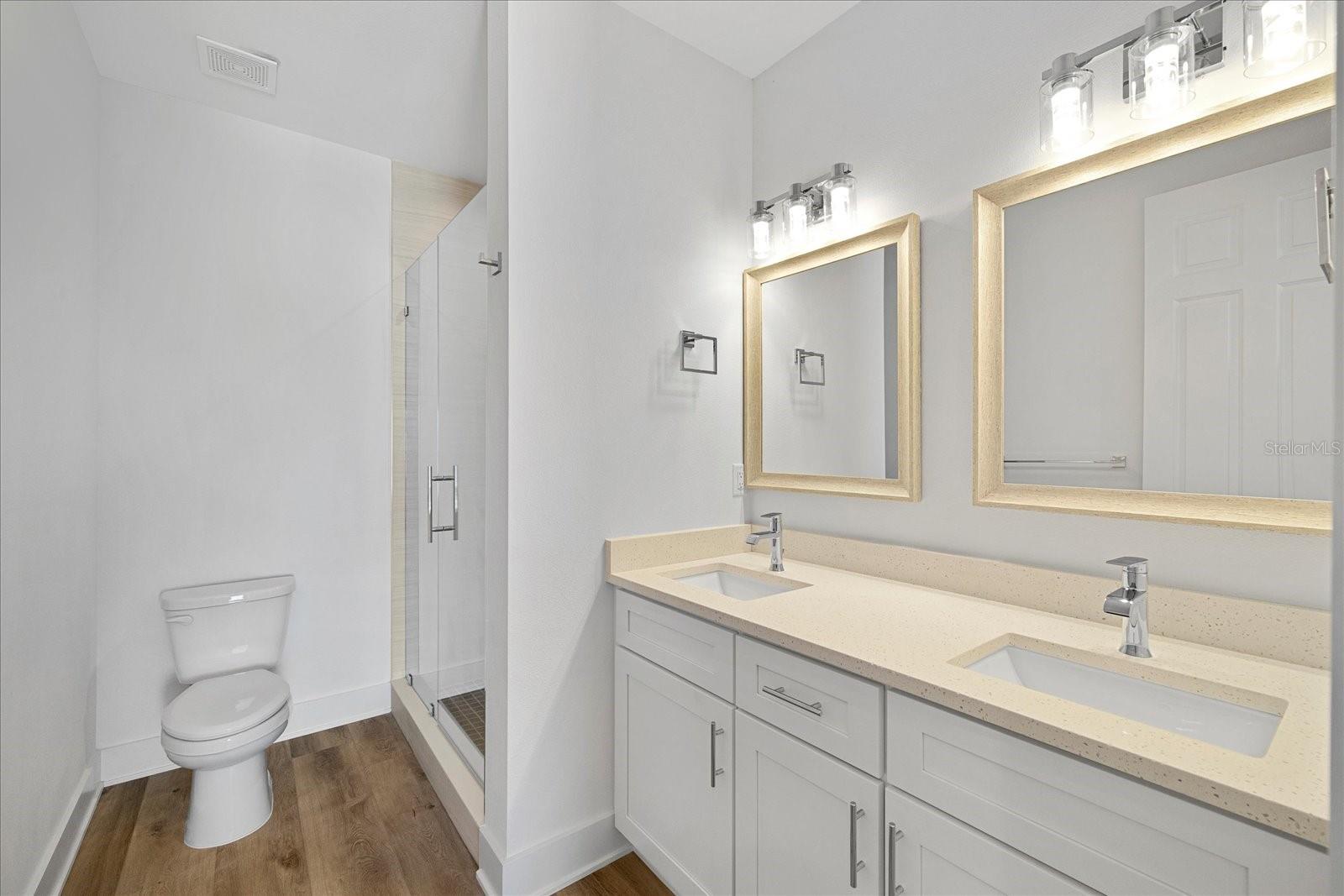 AZUL TWNHMS CONDO - Residential