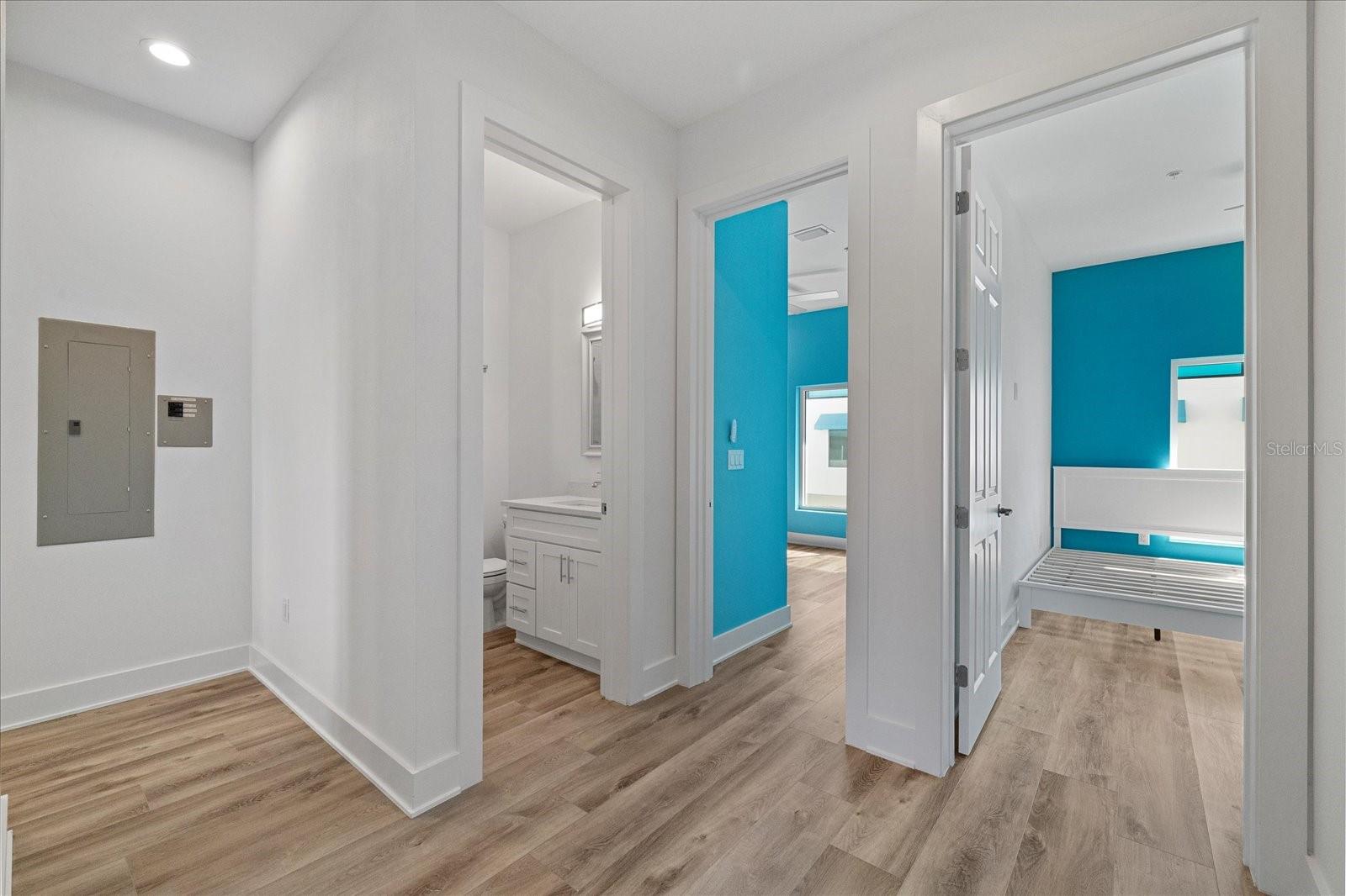 AZUL TWNHMS CONDO - Residential