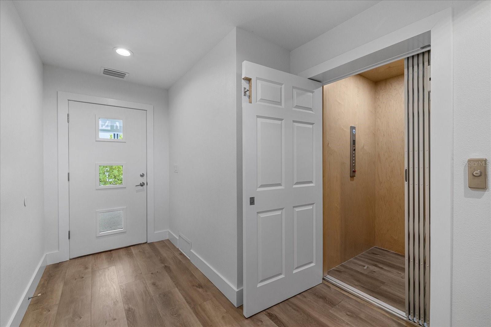 AZUL TWNHMS CONDO - Residential