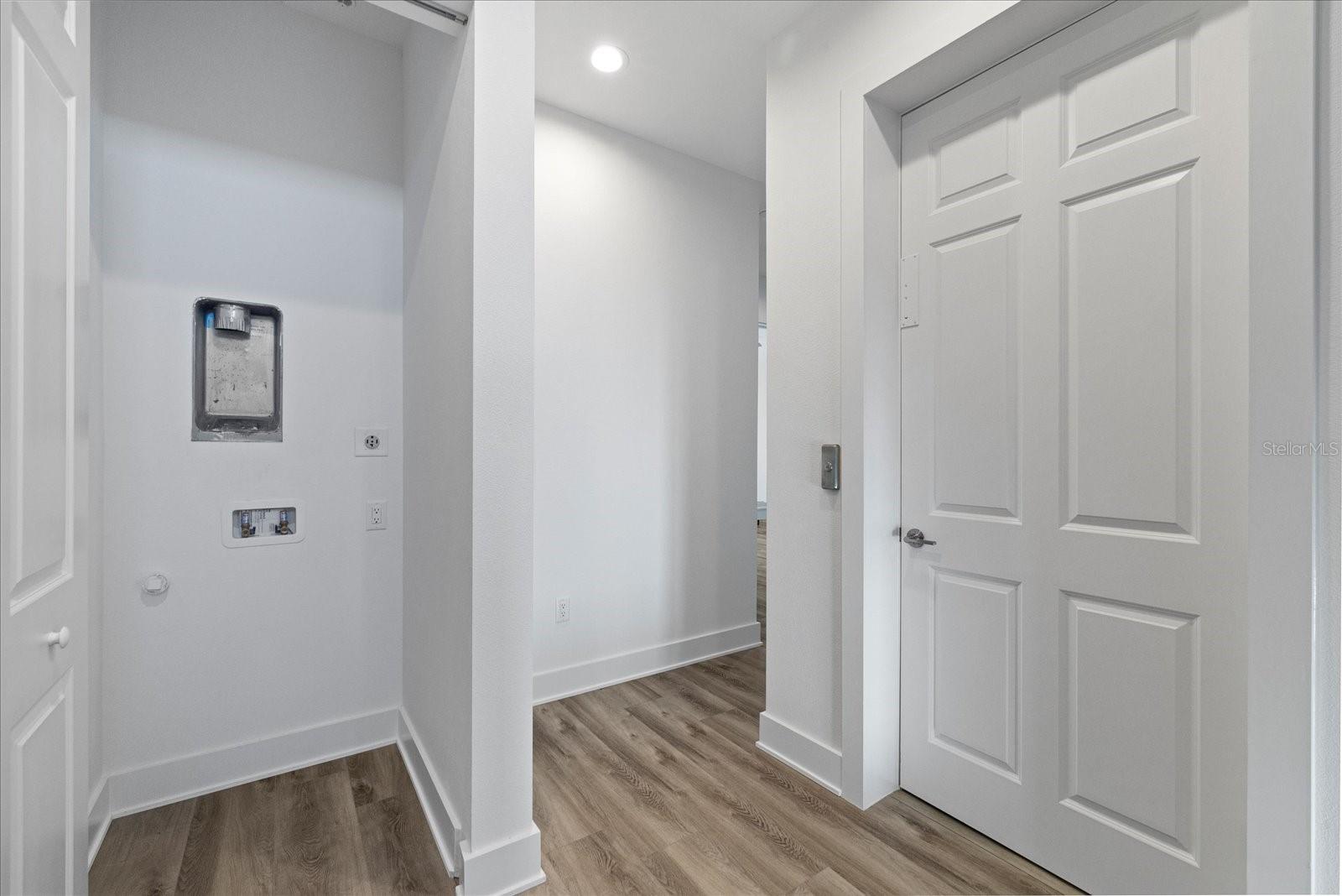 AZUL TWNHMS CONDO - Residential