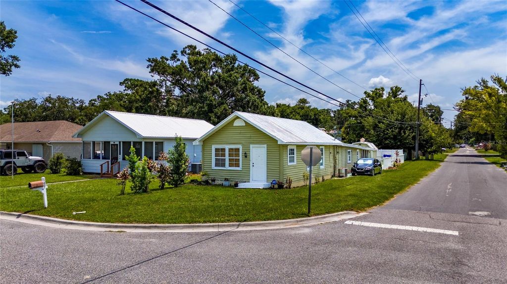 Photo of 1423 Massachusetts Avenue, Saint Cloud, FL 34769 (MLS # S5130801)