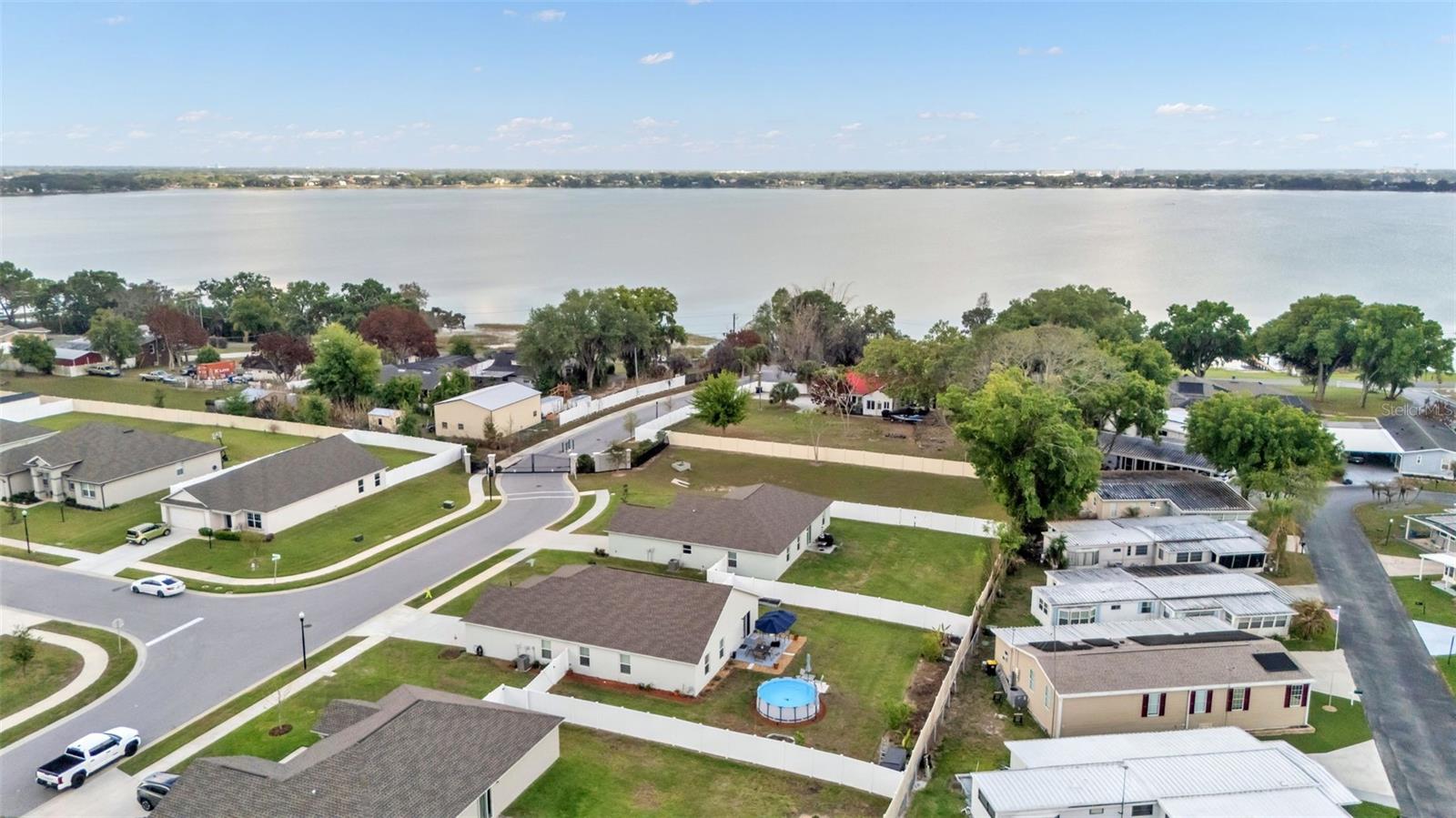 LAKE ARIANA ESTATES - Residential