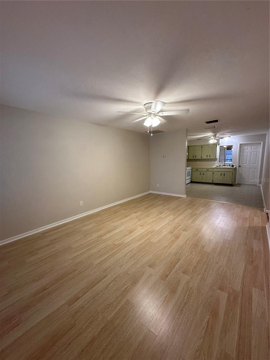 VILLA ROAD SUB - Residential Lease