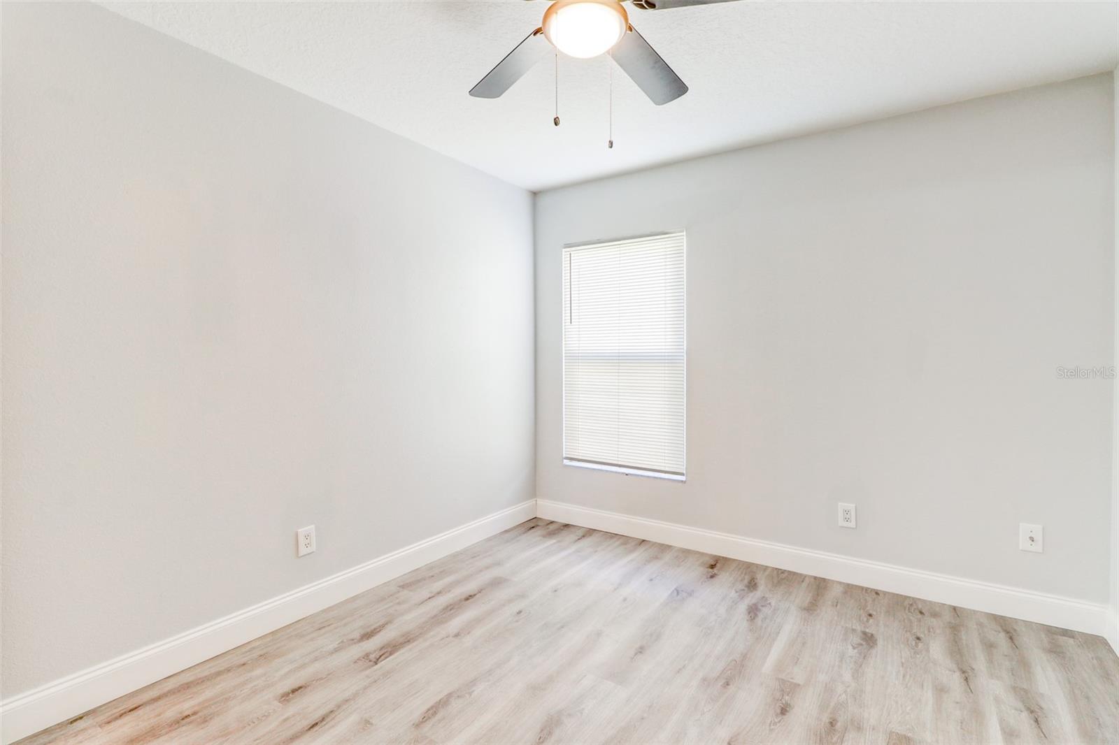 BEACON SQUARE - Residential Lease