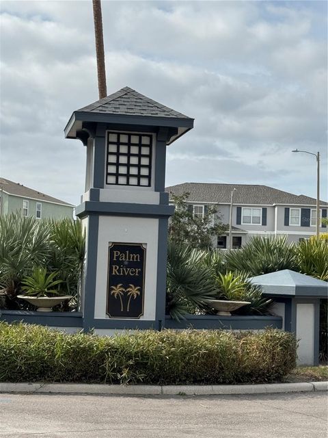 A home in TAMPA