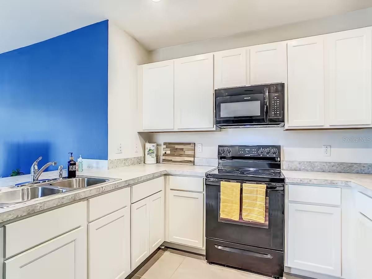 10024 MERRY FAWN COURT