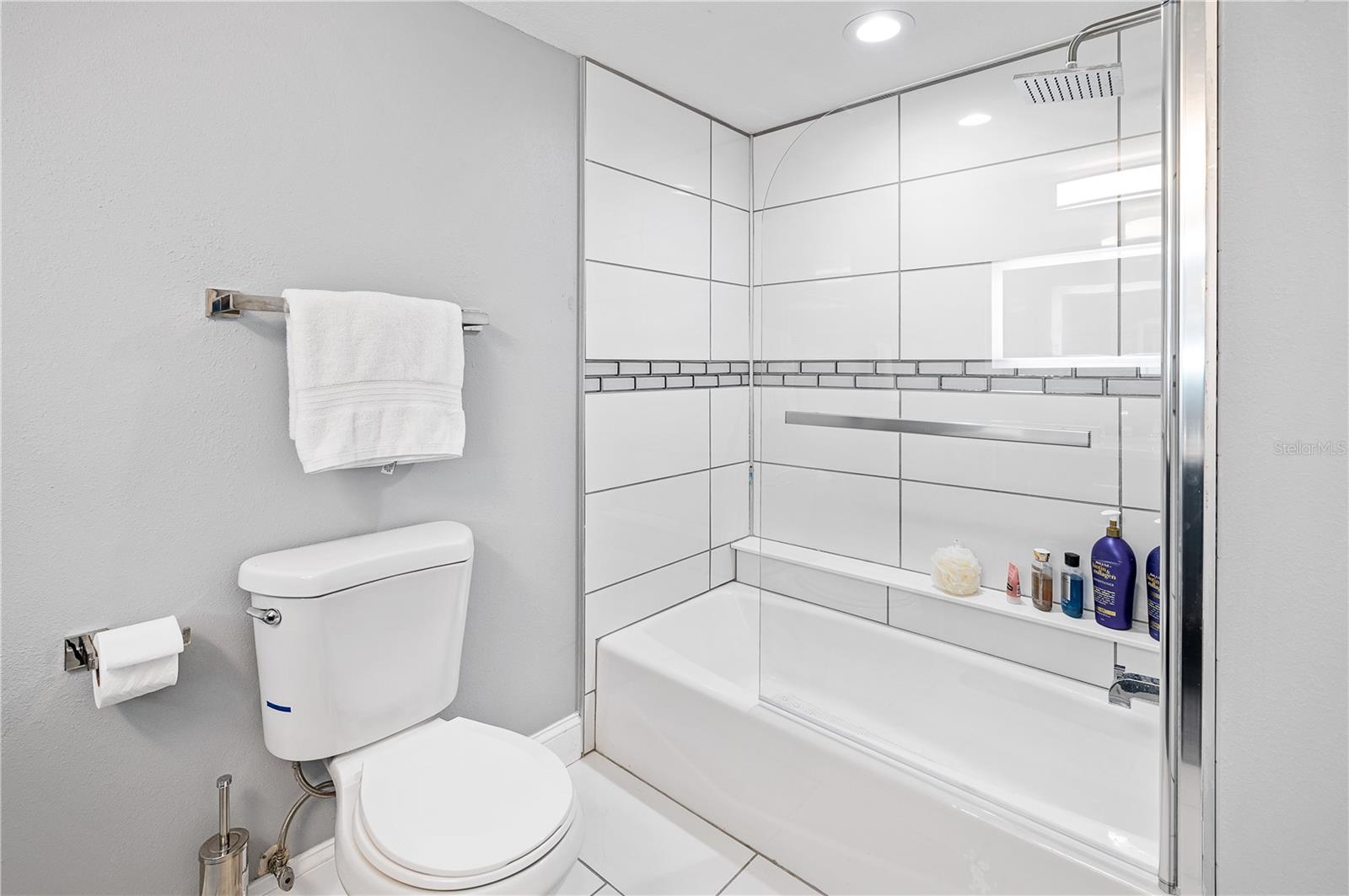 DAYTONA BEACH RESORT & CONF CENTER - Residential