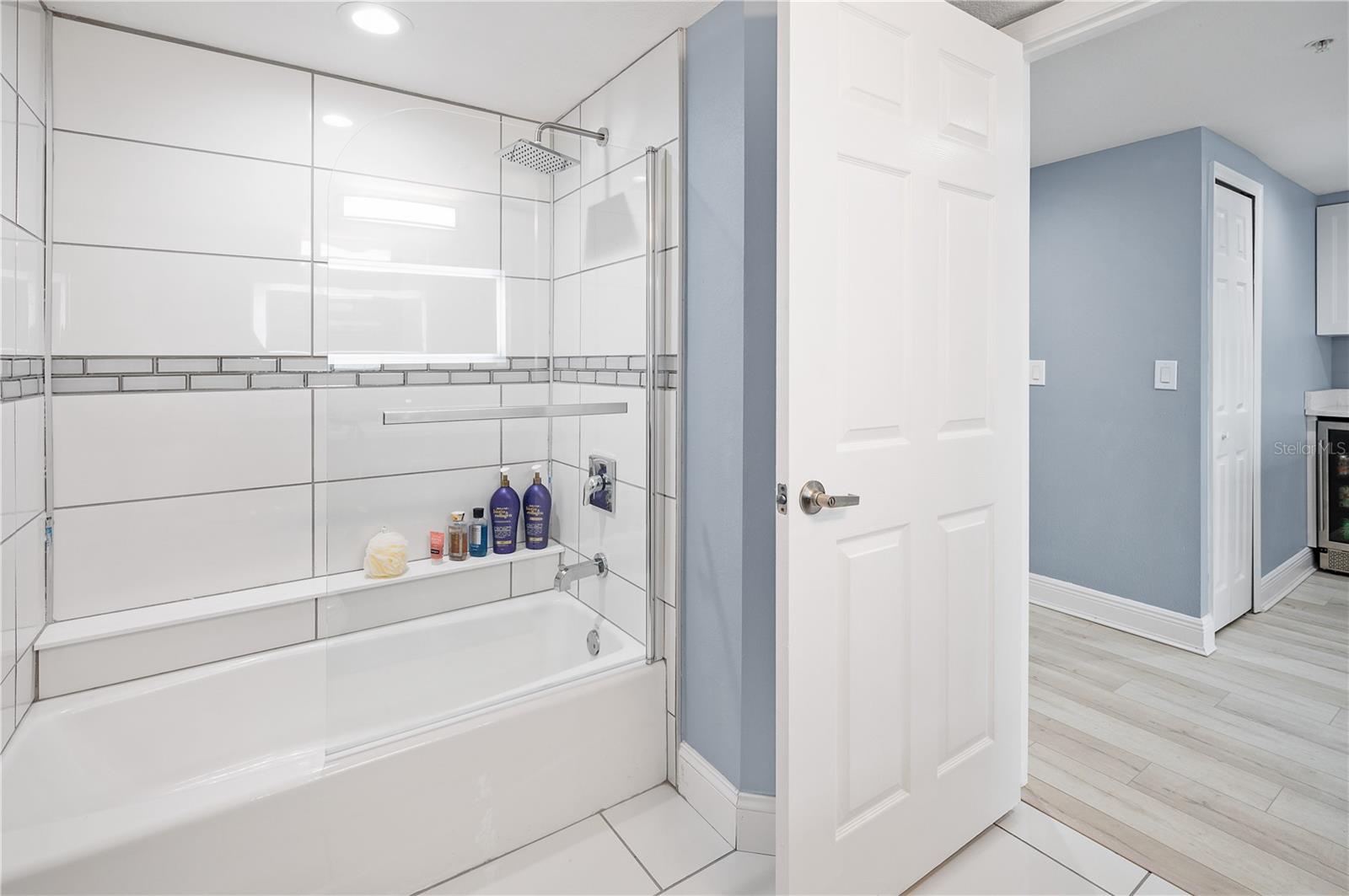 DAYTONA BEACH RESORT & CONF CENTER - Residential